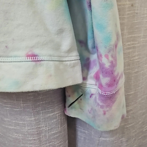 ALL IN MOTION HOODIE - Picture 5 of 11